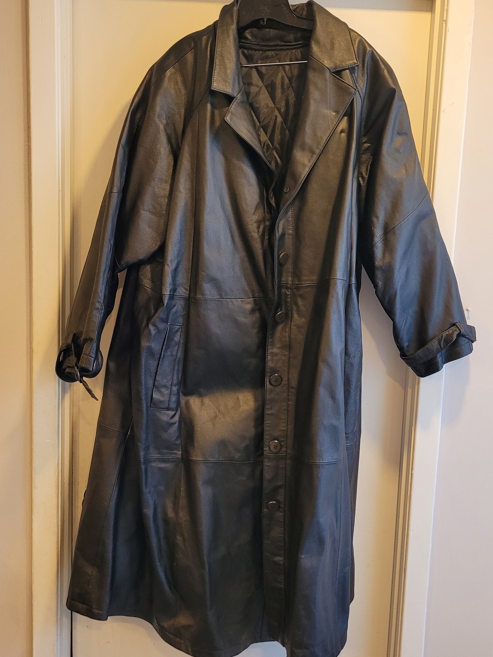 Wimen's Black Leather Trench Coat - Classic Long Overcoat